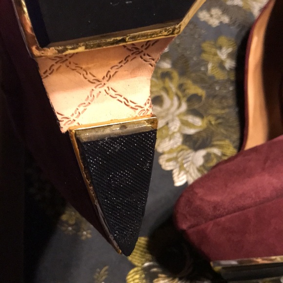 L.A.M.B Burgundy Suede Pumps - Picture 8 of 12